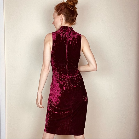 EUC Bisou Bisou Velvet cocktail Dress - Picture 4 of 6